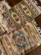 Load image into Gallery viewer, Southwestern Placemats, set of 4