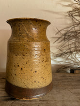 Load image into Gallery viewer, Studio Pottery Vessel