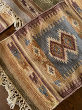 Load image into Gallery viewer, Southwestern Placemats, set of 4