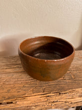 Load image into Gallery viewer, Bronze Brown Pottery Bowl