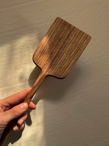 Curved Spatula