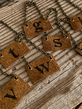 Load image into Gallery viewer, Leather Decanter Tags