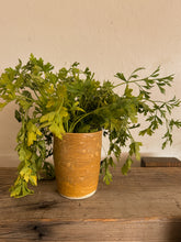 Load image into Gallery viewer, Studio Pottery Vessel
