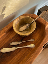 Load image into Gallery viewer, Mismatched  Silverplate Butter Spreaders, Set of 3