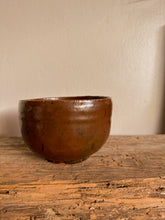 Load image into Gallery viewer, Bronze Brown Pottery Bowl