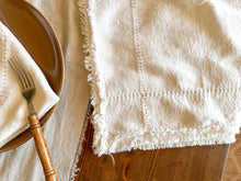 Load image into Gallery viewer, Fringed Cream Napkins, set of 4