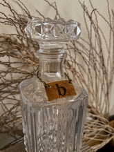 Load image into Gallery viewer, Leather Decanter Tags