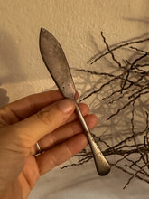 Load image into Gallery viewer, Mismatched  Silverplate Butter Spreaders, Set of 3