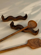 Load image into Gallery viewer, Snake Spoon Rest