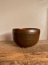 Load image into Gallery viewer, Bronze Brown Pottery Bowl