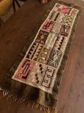 Load image into Gallery viewer, Hand Woven Andean Wool Textile
