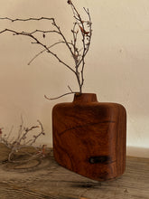 Load image into Gallery viewer, Mesquite Vase