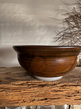 Load image into Gallery viewer, Brown Pottery Bowl