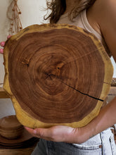 Load image into Gallery viewer, Mesquite Serving Round