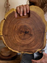 Load image into Gallery viewer, Mesquite Serving Round