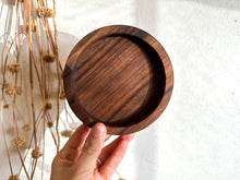Load image into Gallery viewer, Walnut Circle Dish